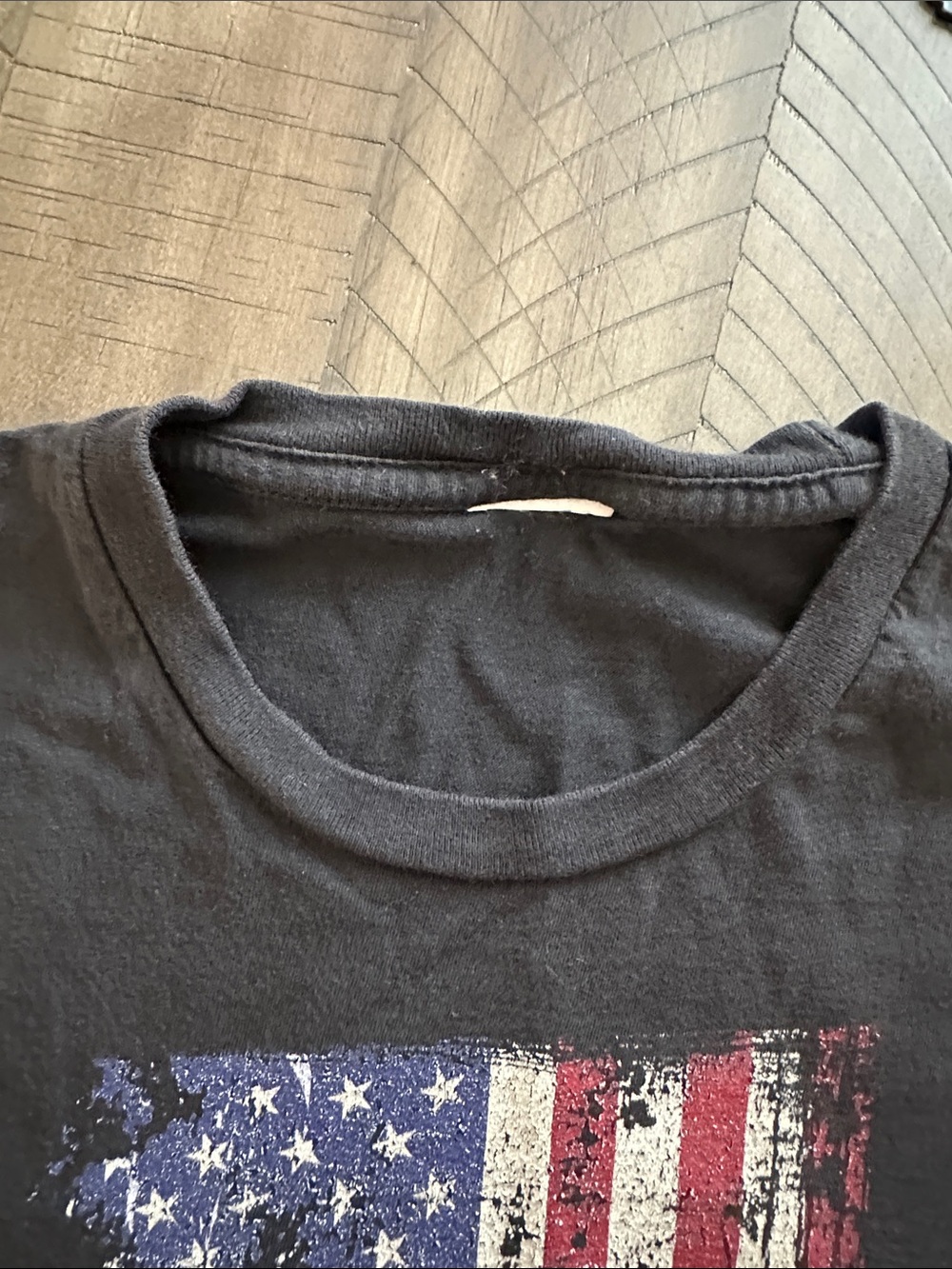 GOAT USA Black Short Sleeve Tee with Distressed American Flag - Picture 5 of 6